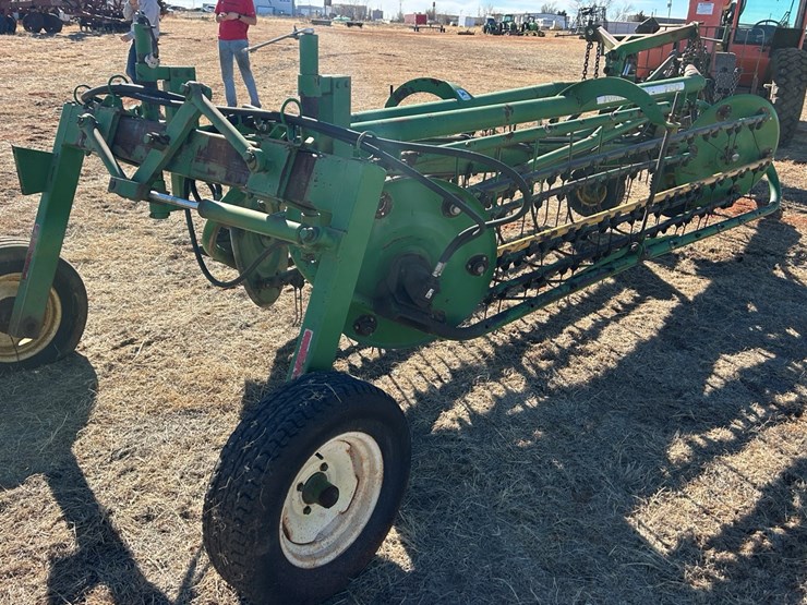 john-deere-700-image-4