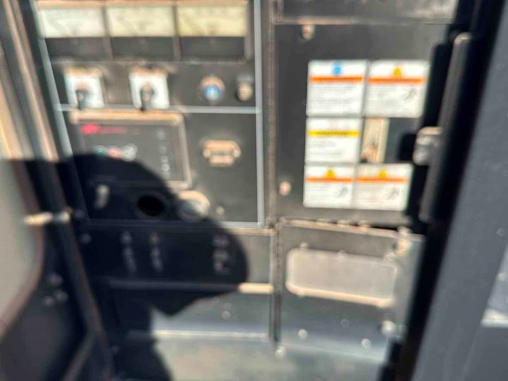 ingersoll-rand-g25-image-3