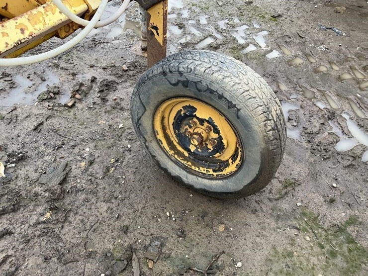 marvin-21'-3-pt-spray-boom-attachment-image-10