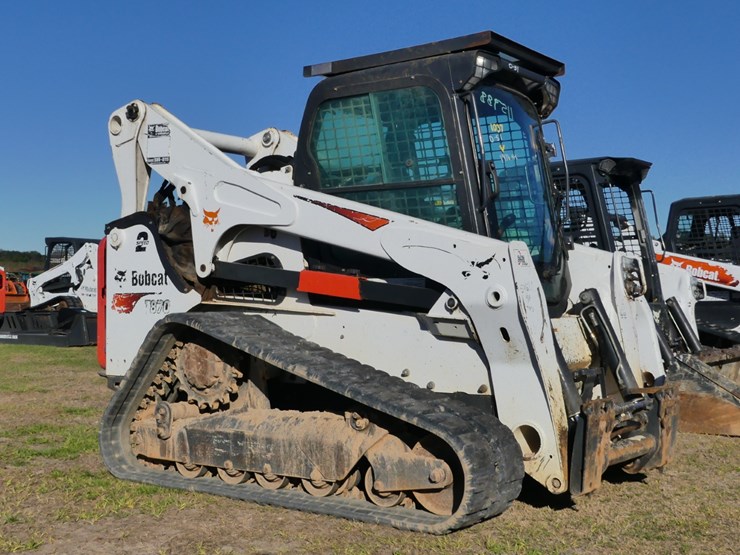 2019-bobcat-t870-image-1