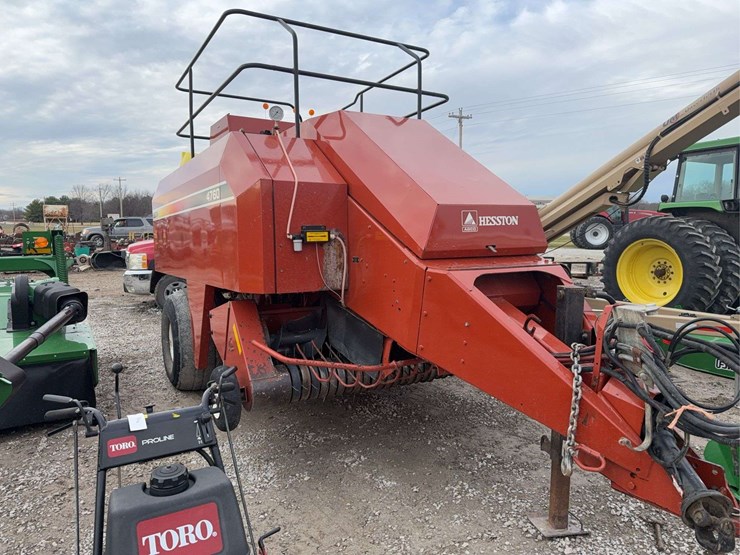 2004-hesston-4760-image-3