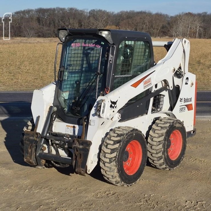 2019 BOBCAT S590