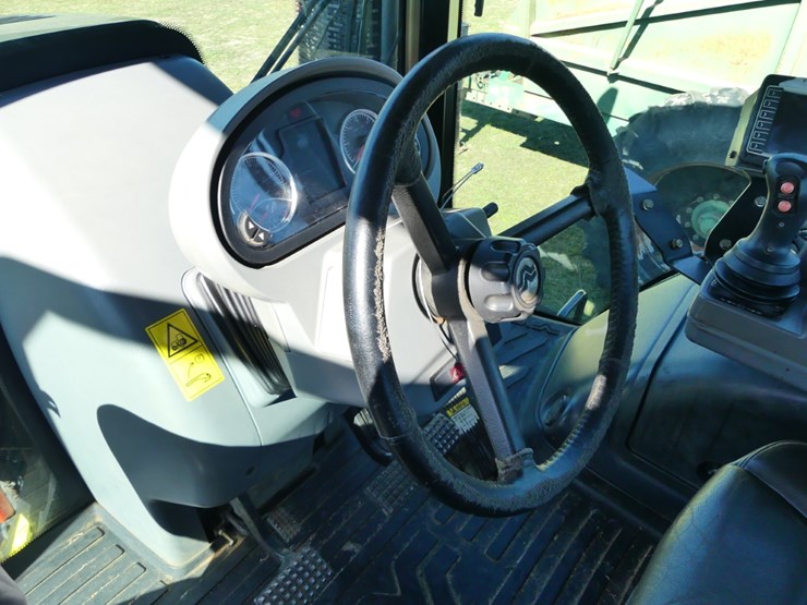 2017-versatile-260-image-14