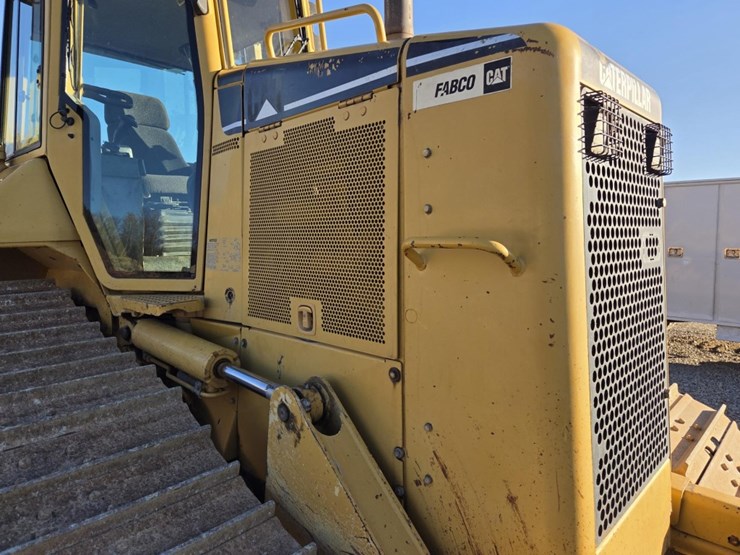 2007-caterpillar-d5n-lgp-image-17