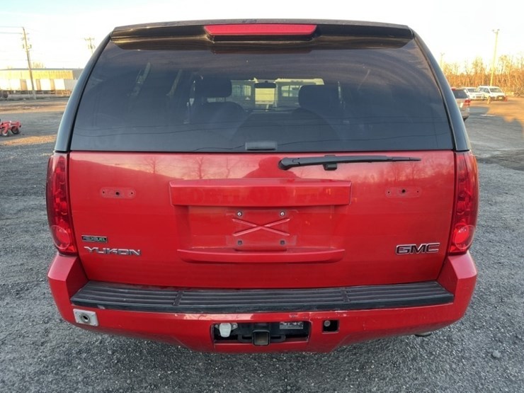 2012-gmc-yukon-image-5