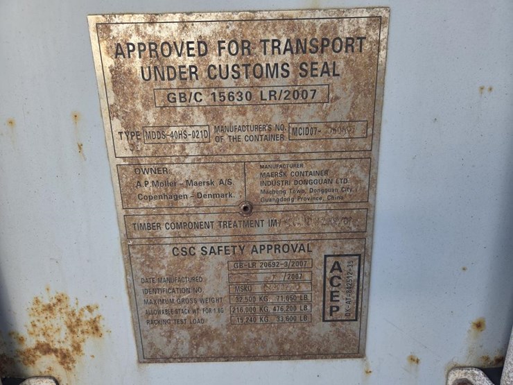 #5015-•-40'-shipping-container-image-14