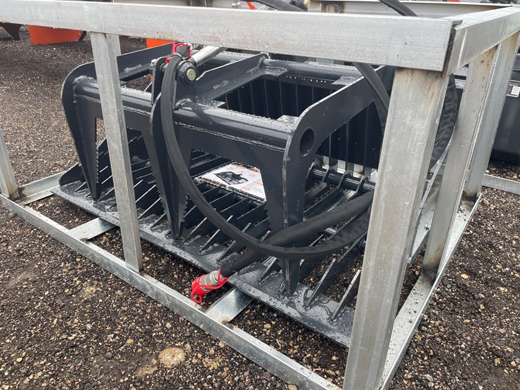 #1163-•-unused,-landhonor-mini-skidsteer-grapple-bucket-image-1