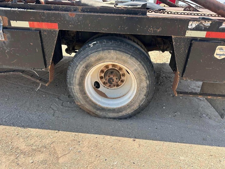 2013-international-durastar-4300-image-4