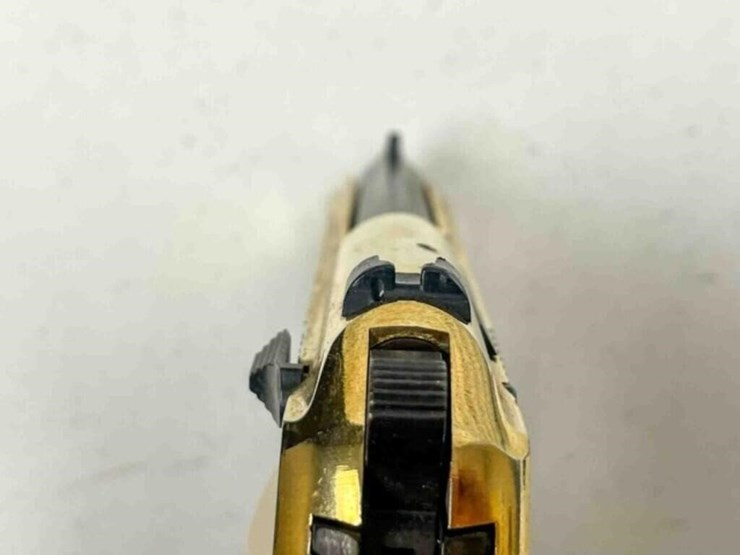 f.i.e.-pistol-image-11