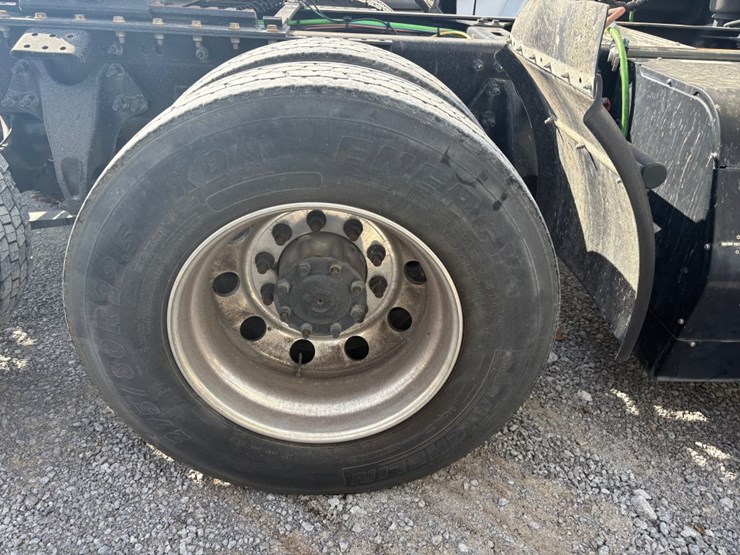 2019-international-lt-image-8