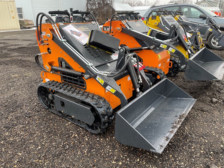 #1313-•-unused,-landhonor-mini-skidsteer-loader-image-3