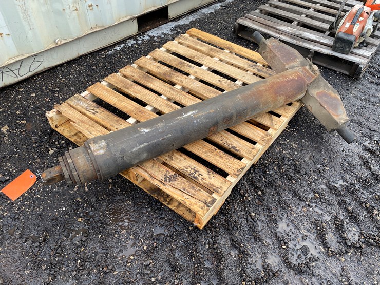 #1318-•-2-stage-hydraulic-ram-image-1