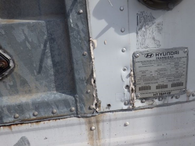 2015-hyundai-translead-image-3