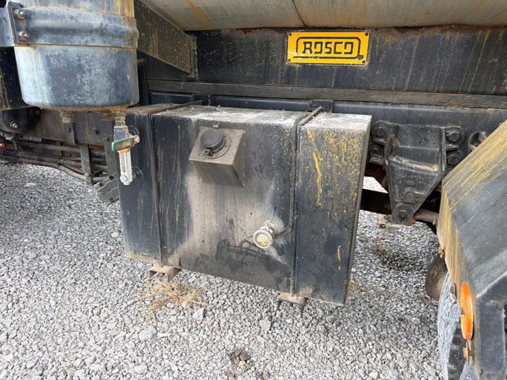 1994-ford-f700-image-24