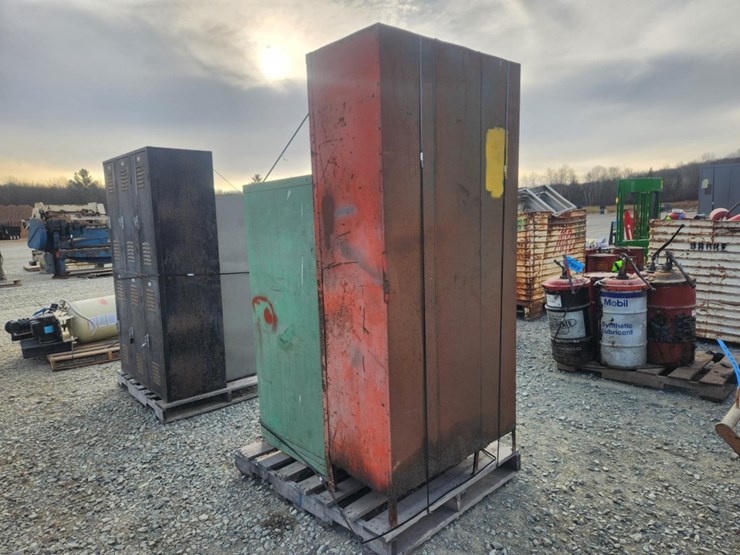 #6017-•-cabinet-and-lockers-image-2