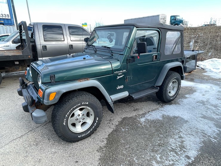 2000-jeep-wrangler-sport-image-1