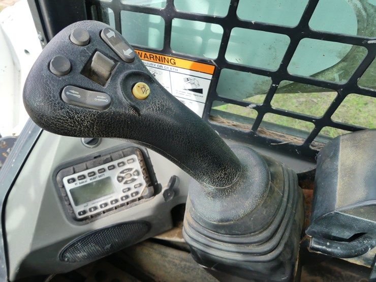 2016-bobcat-t650-image-16