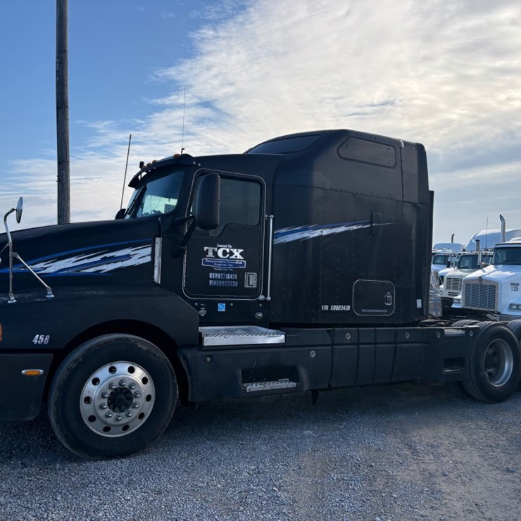 1999 KENWORTH T600B