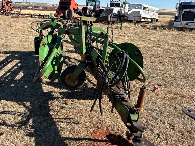 john-deere-700-image-6