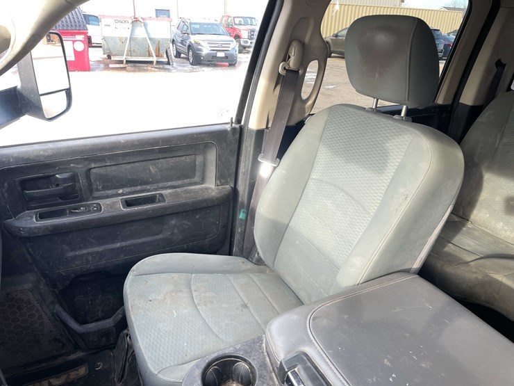 2016-ram-2500-tradesman-image-88