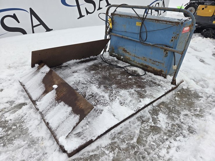 #5001-•-advance-lifts-4000lb-electric-lift-image-1