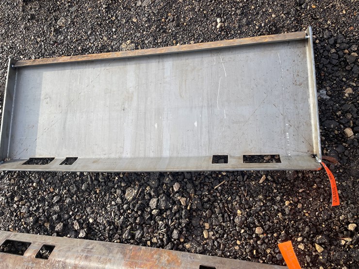 #1182-•-unused,-skidsteer-weldable-quick-attach-plate-image-2