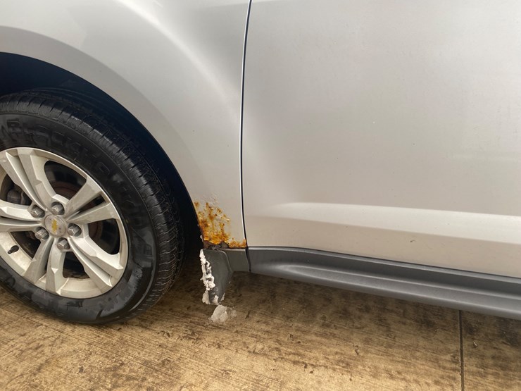 2015-chevrolet-equinox-lt-image-8