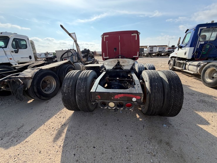 2015-western-star-4900ex-image-6