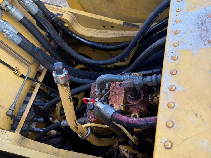 komatsu-pc270-lc-8-image-70