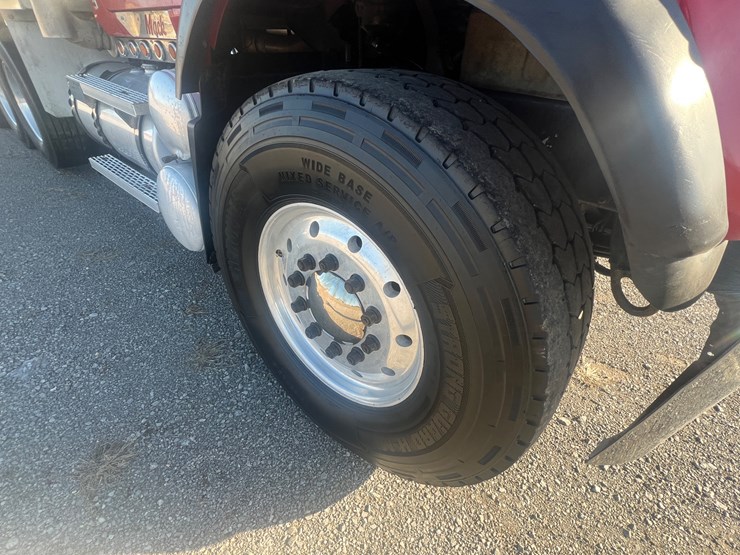 2004-mack-granite-cv713-image-19