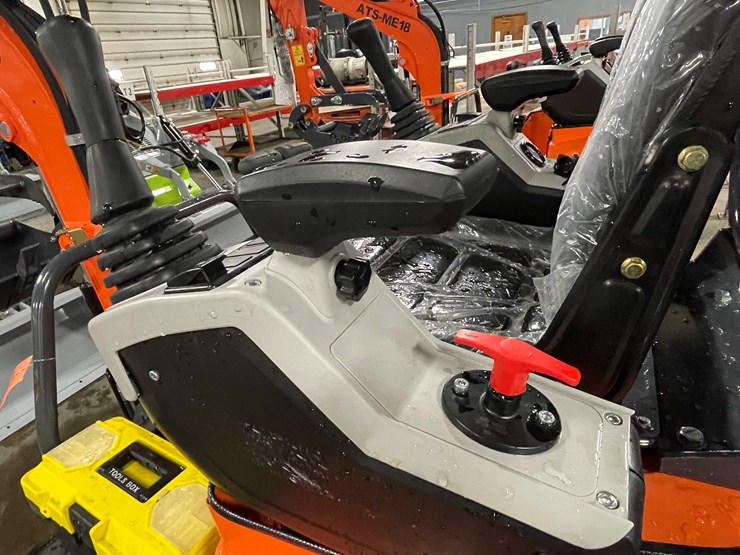 #2002-•-2025-unused-me18-mini-excavator-(o9)-image-8