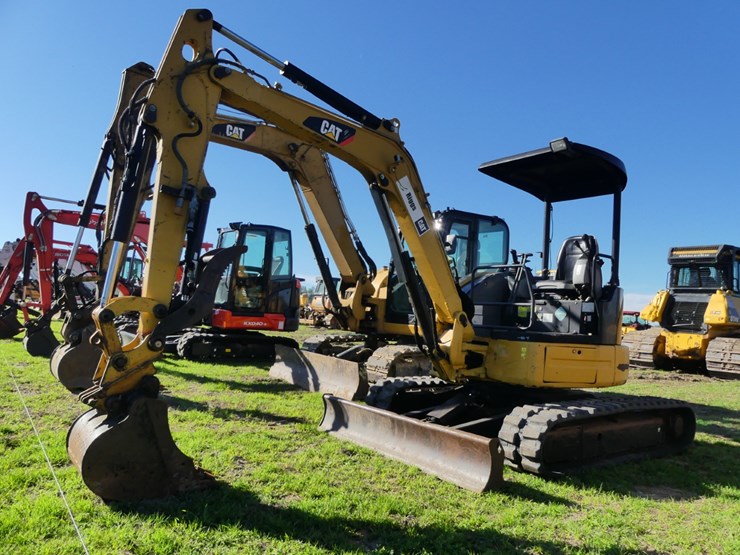 2011-caterpillar-304d-cr-image-2