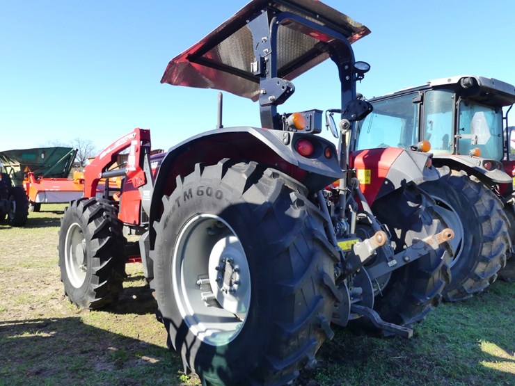 massey-ferguson-4707-image-4