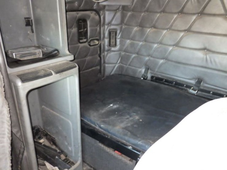 caterpillar-c15-image-21