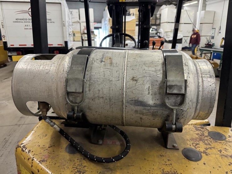 #2227-•-yale-a673971-forklift-image-14