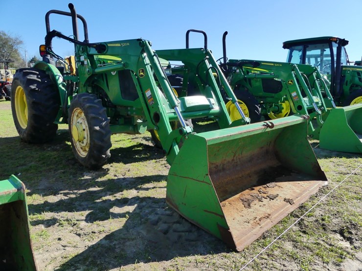 john-deere-5075e-image-2