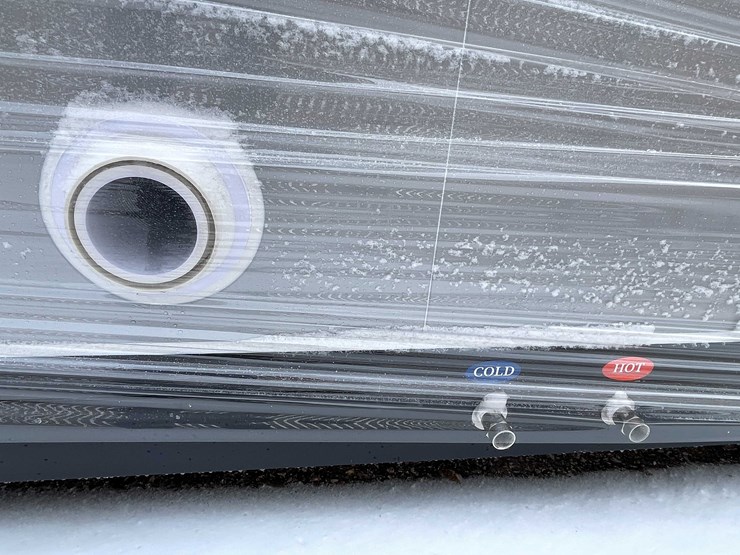 #4000-•-2025-unused-portable-restroom-(o10)-image-10