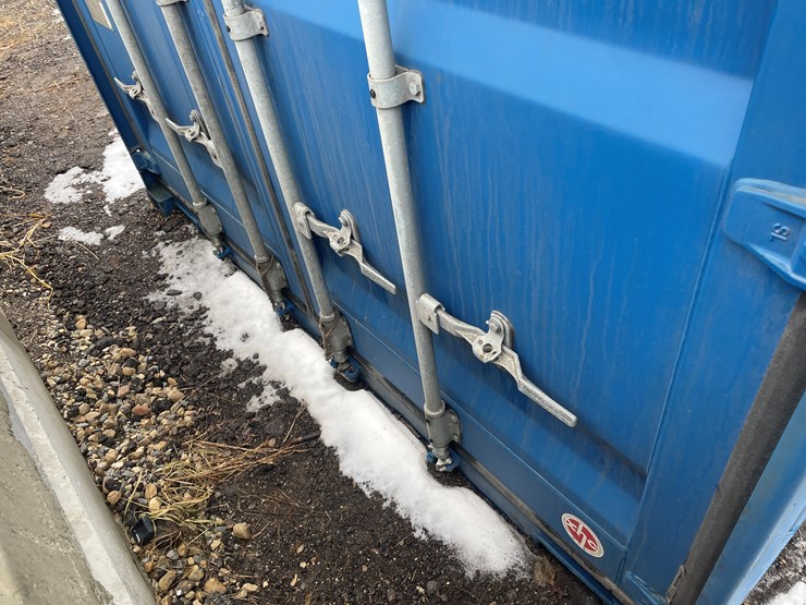 #1101-•-40'-high-cube-shipping-container-image-10