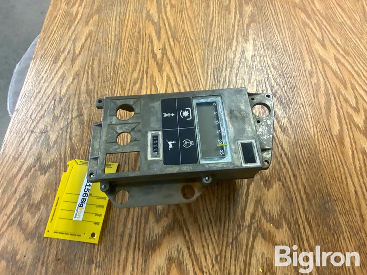 john-deere-tachometer-image-8