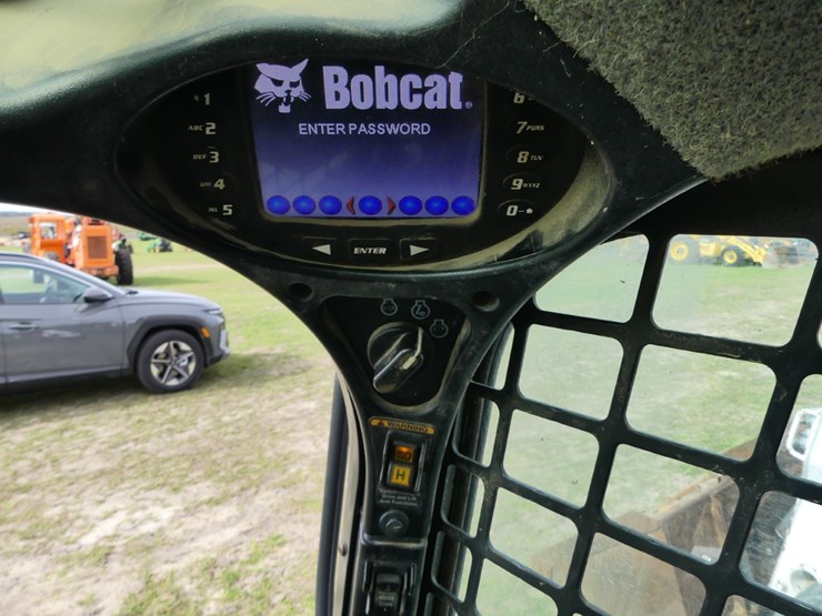 2016-bobcat-t650-image-19