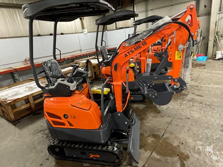 #4036-•-2025-unused-me18-mini-excavator-(o9)-image-3