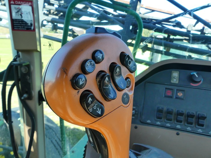 2004-john-deere-4720-image-18