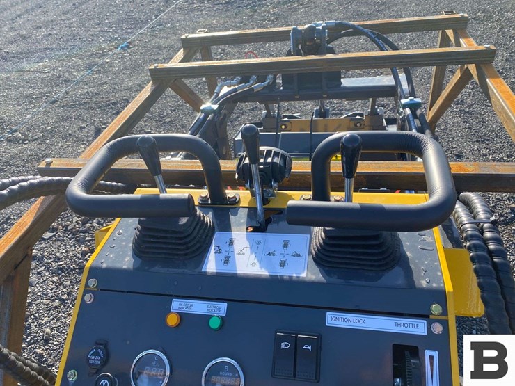 2025-sdlanch-sdll60-mini-skid-steer-loader-image-16