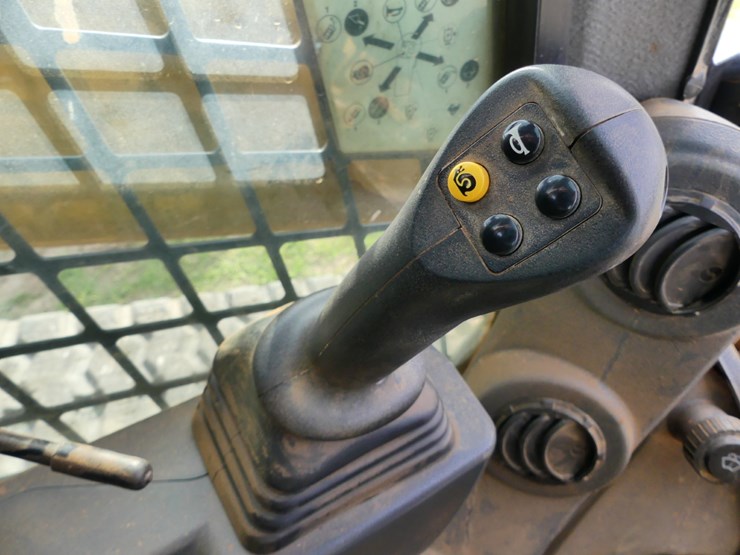 2022-caterpillar-289d3-image-14