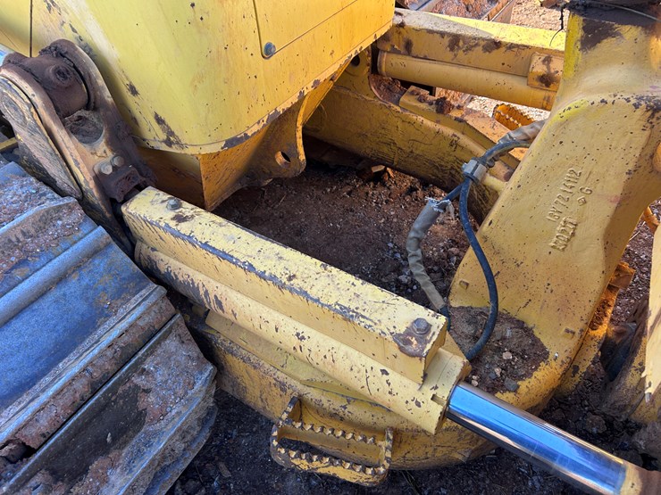 komatsu-d61pxi-24-image-35