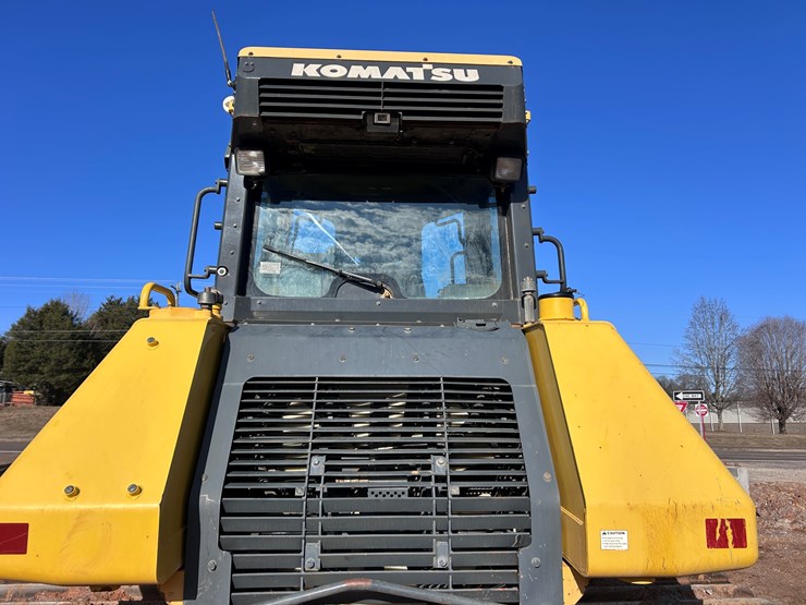 komatsu-d61pxi-24-image-17