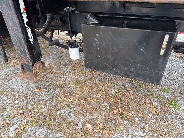 #30694-•-2008-sterling-litter/debris-truck-image-20