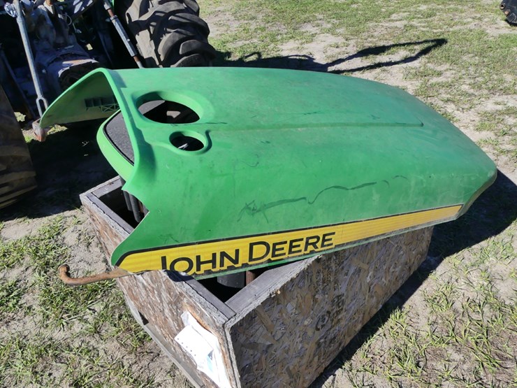 john-deere-3038e-image-5