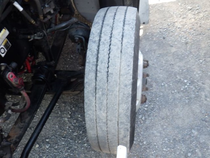 2016-peterbilt-579-image-23