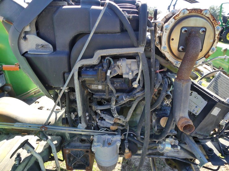 john-deere-3038e-image-10